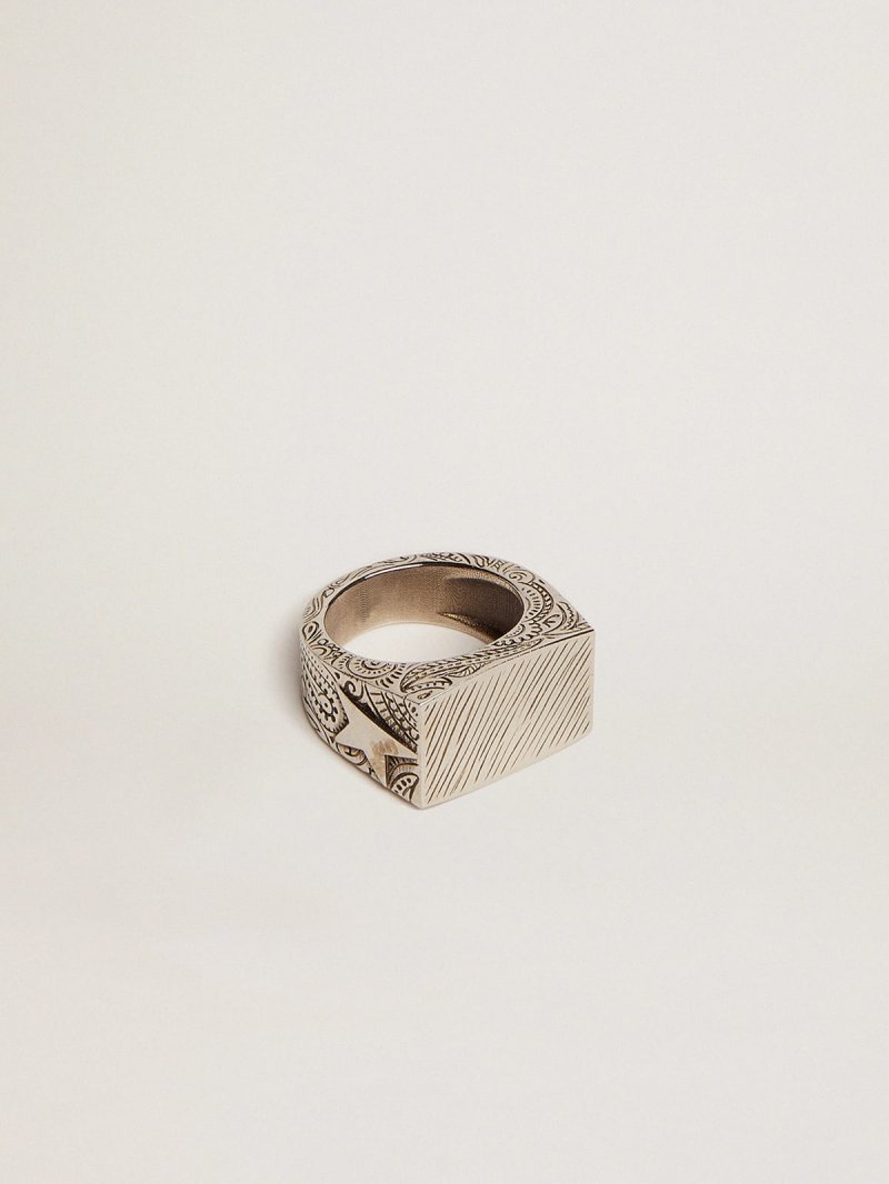 Square ring in antique silver color