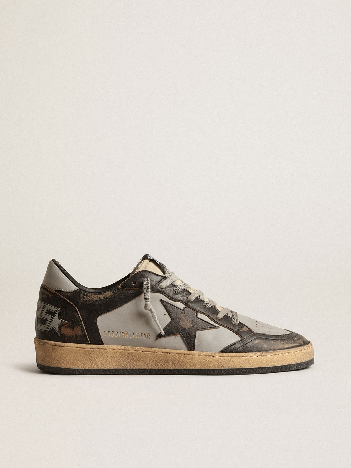 Ball Star in gray and black leather with black star
